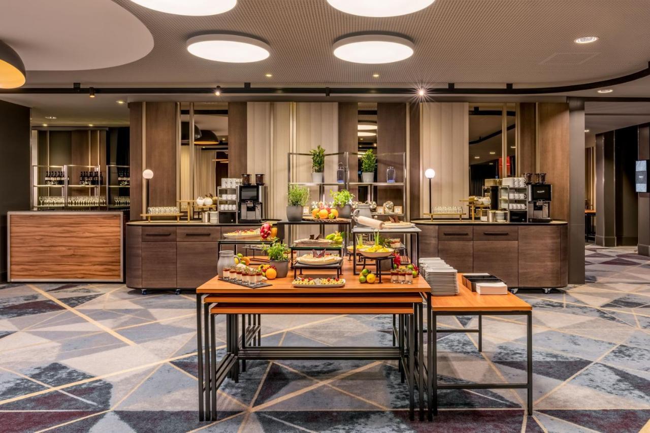 Frankfurt Marriott Hotel Frankfurt am Main Luaran gambar The lounge at the airport