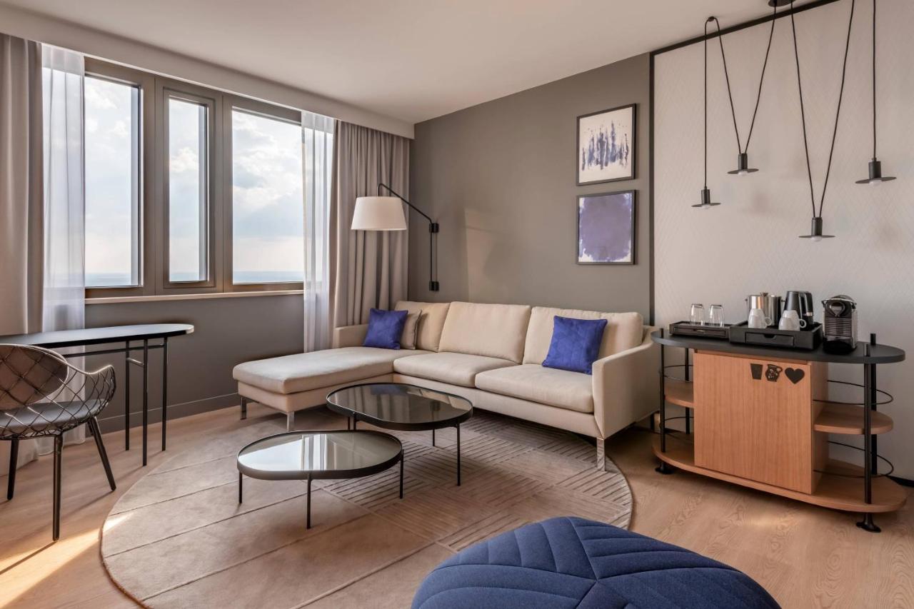 Frankfurt Marriott Hotel Frankfurt am Main Luaran gambar A suite at the hotel