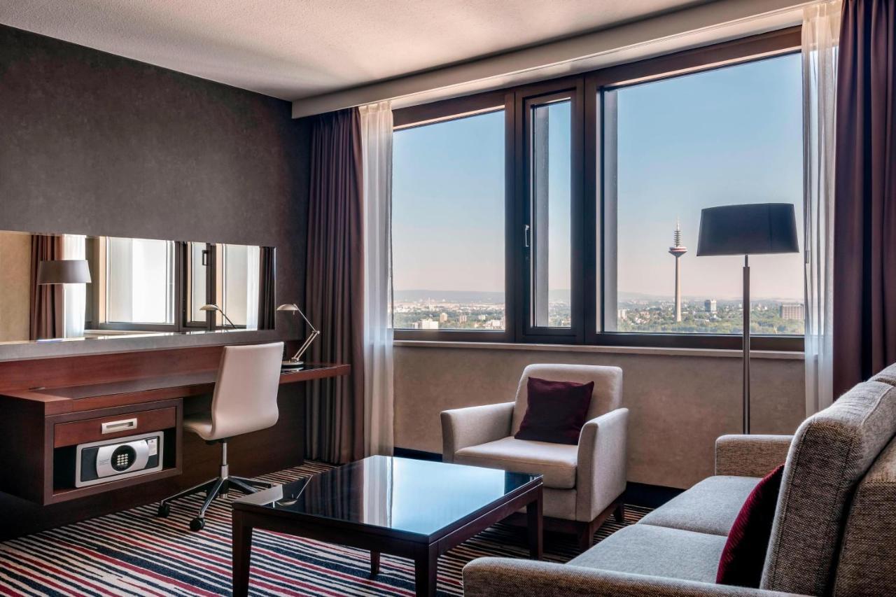 Frankfurt Marriott Hotel Frankfurt am Main Luaran gambar Executive Suite