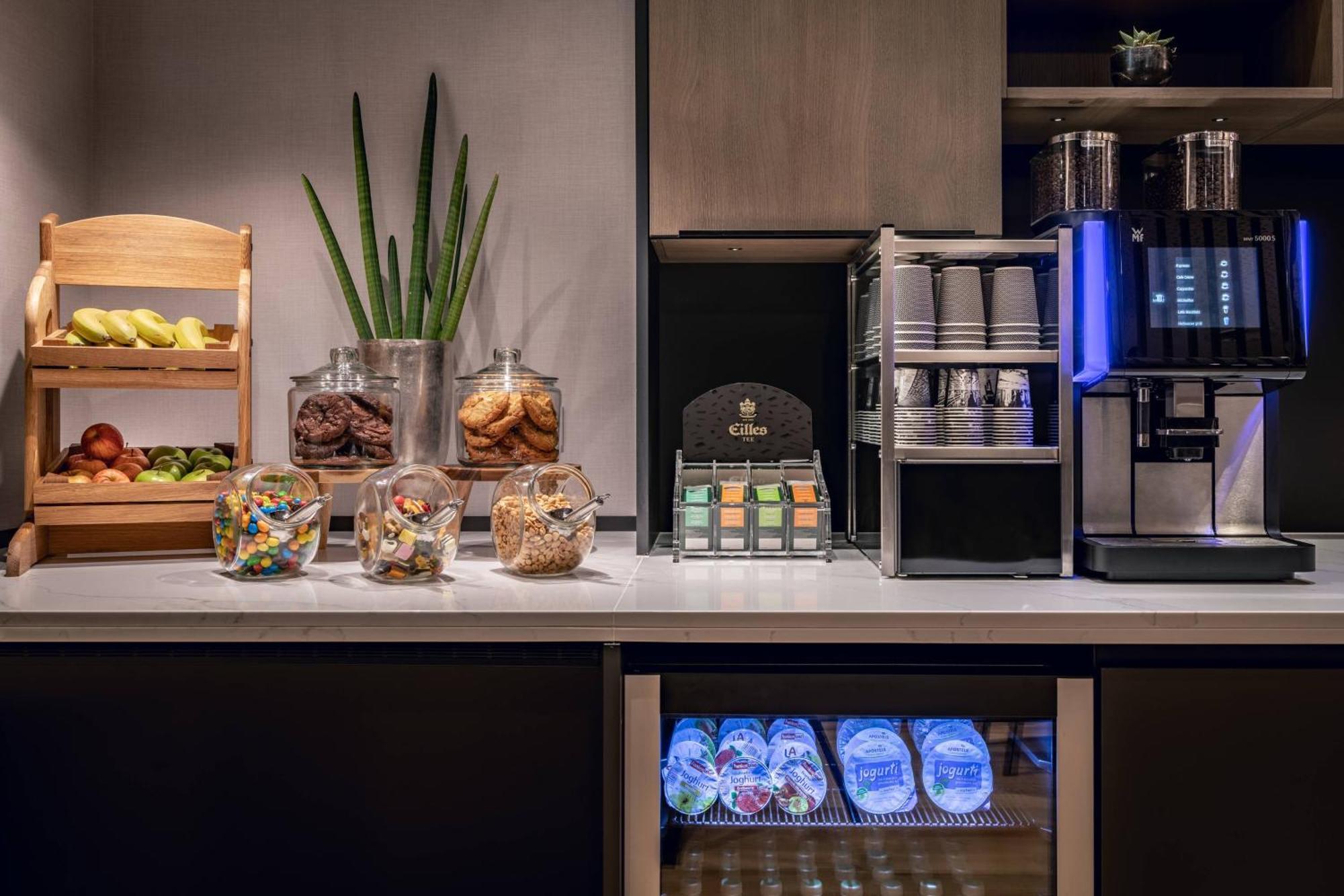 Frankfurt Marriott Hotel Frankfurt am Main Luaran gambar A coffee machine in a hotel